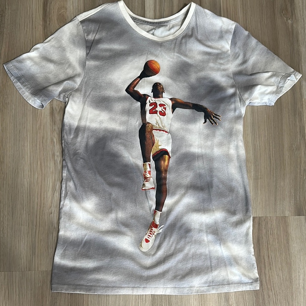 Michael Jordan Gray and White Basketball Tee